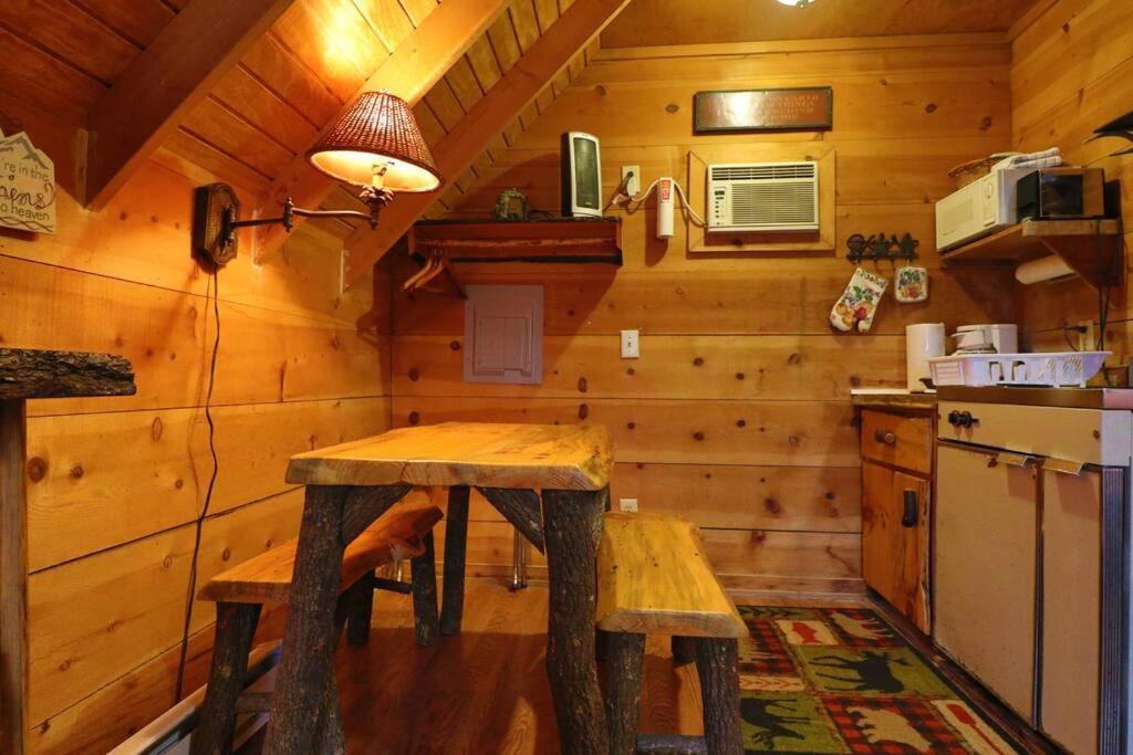 Cozy Cabin W/ Fireplace 3 Minutes To Helen! #2. Buitenkant foto